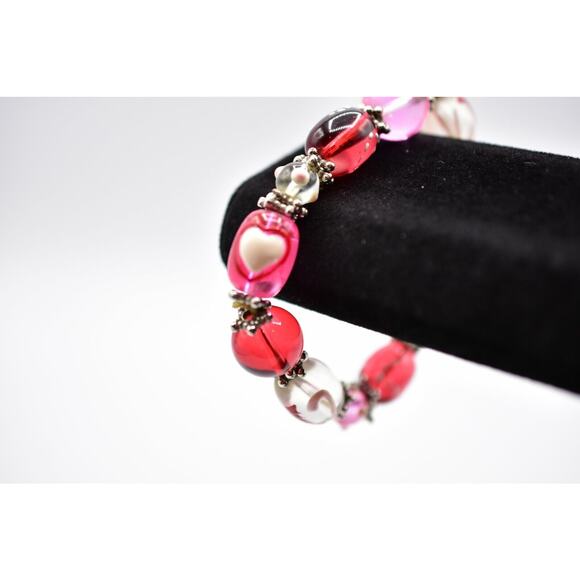 Vintage Stretchy Bracelet Valentine Red Pink Heart Beaded Painted Chunky  Bin4 - Picture 3 of 8